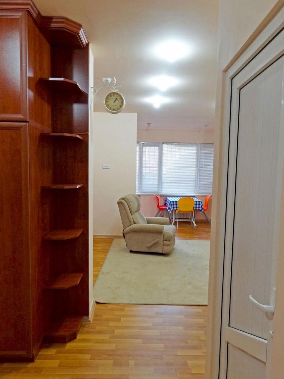 Apartment In The Center Of Yerevan By The Republic Square Εξωτερικό φωτογραφία